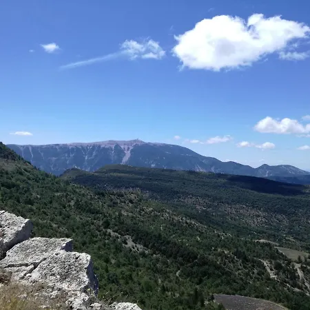 La Plume Du Ventoux 305 *
